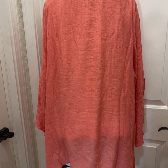 Peach High/Low Top - Picture 3 of 4